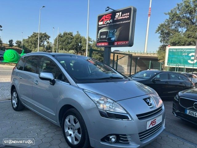 Peugeot 5008 1.6 HDi 7L Allure - 1