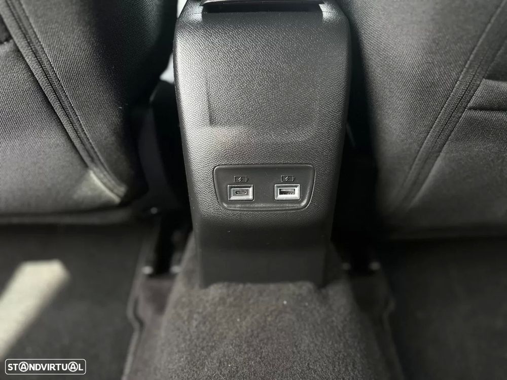 Peugeot 2008 Hybrid 145 e-DSC Allure - 13