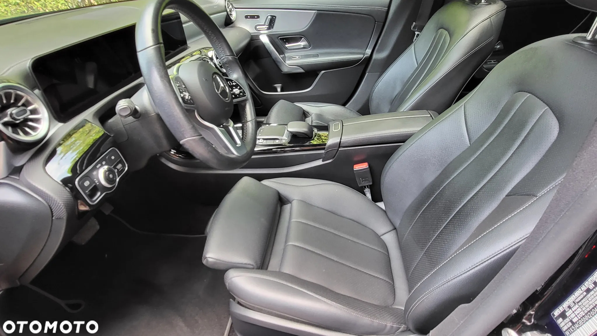 Mercedes-Benz CLA 250 7G-DCT AMG Line - 17