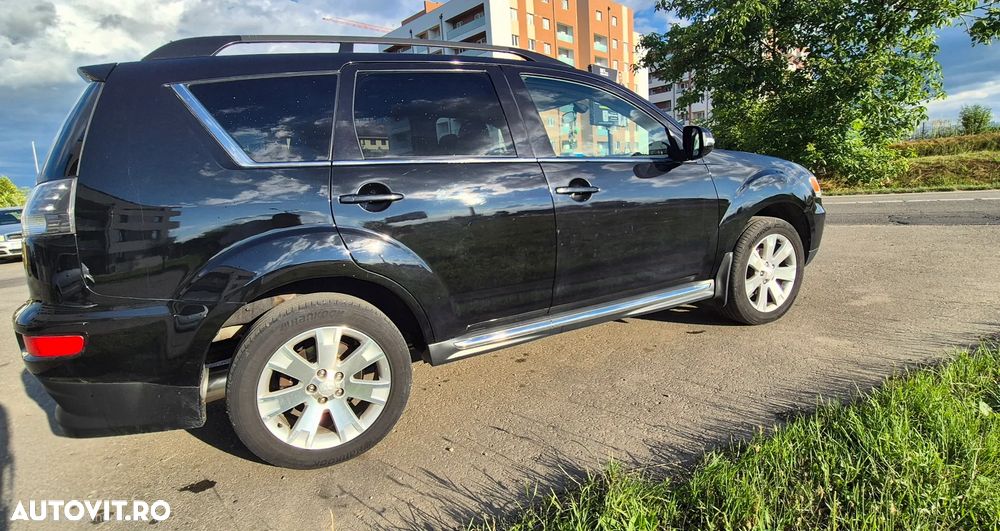 Mitsubishi Outlander 2.2 DI-D 4WD TC-SST Intense+ A05 - 3