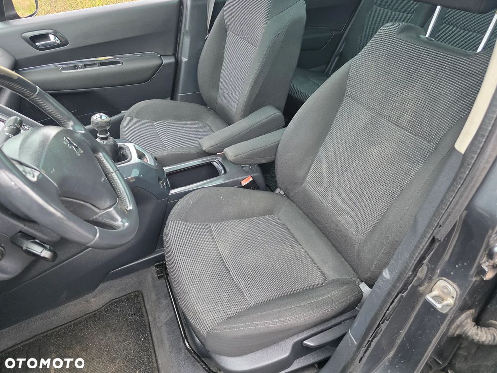 Peugeot 5008 155 THP Premium - 24