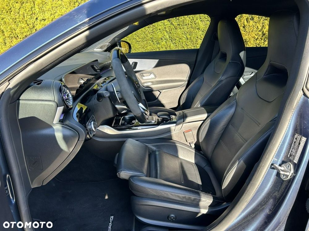 Mercedes-Benz CLA AMG 35 4-Matic 7G-DCT - 18