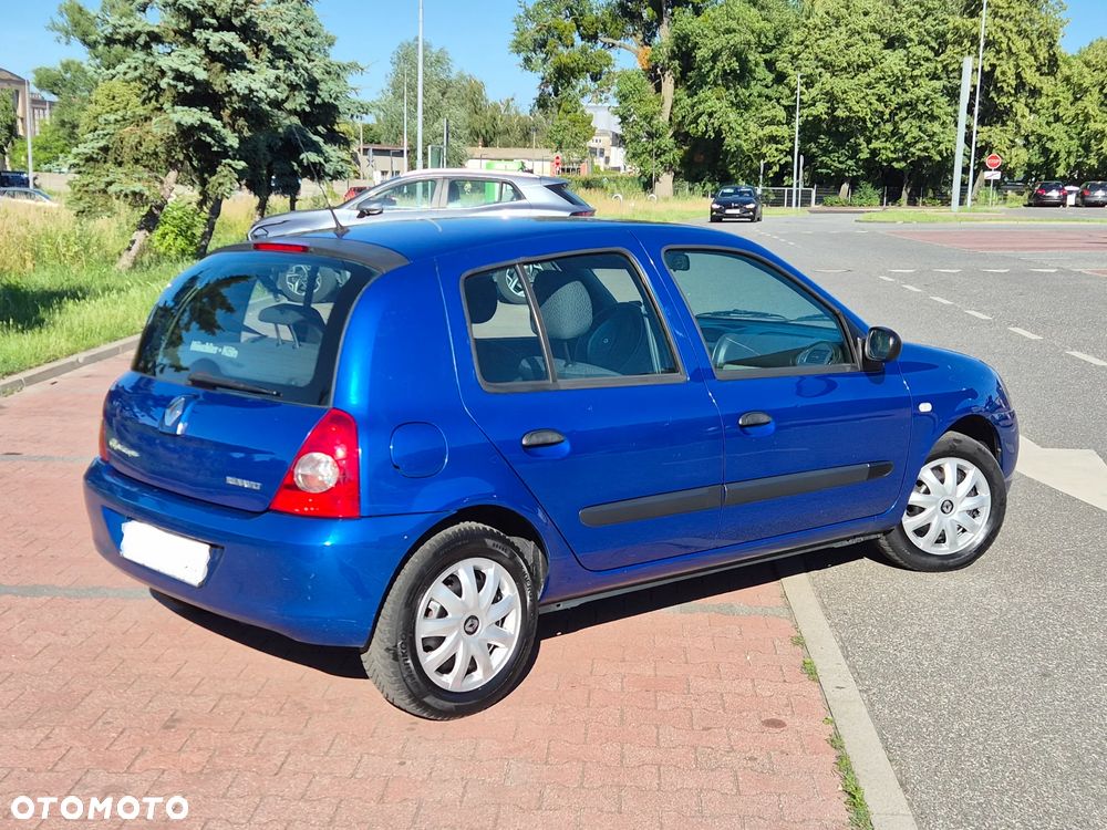 Renault Clio 1.2 16V Privilege - 5