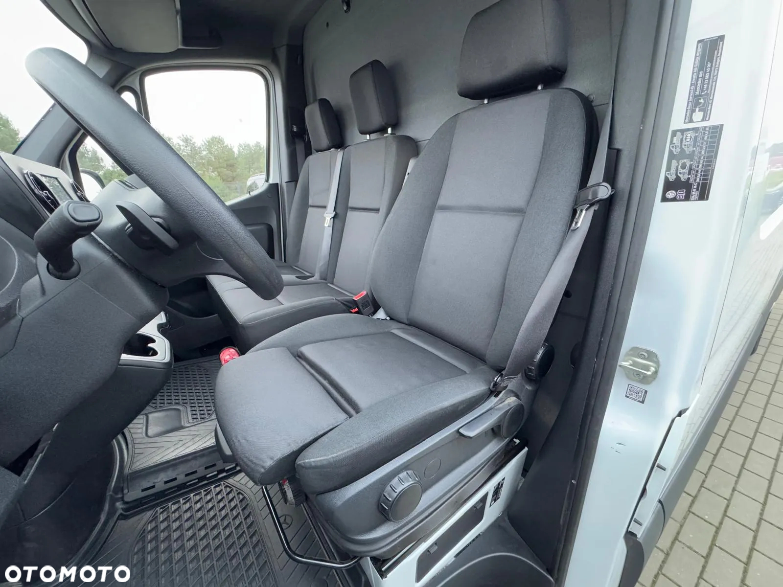 Mercedes-Benz SPRINTER - 17