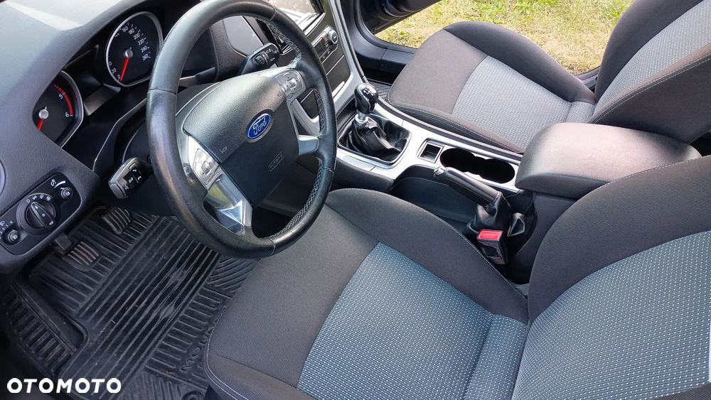 Ford Mondeo 2.0 TDCi Trend - 12