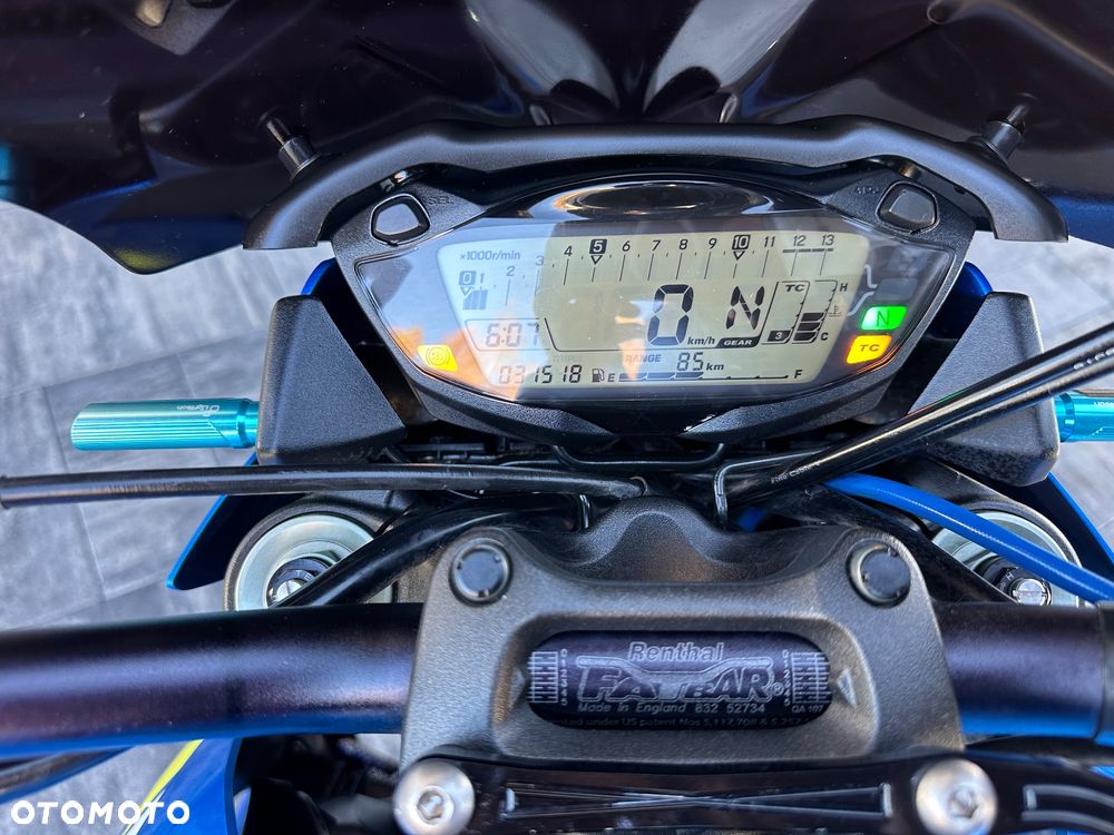 Suzuki GSX 1000 - 20