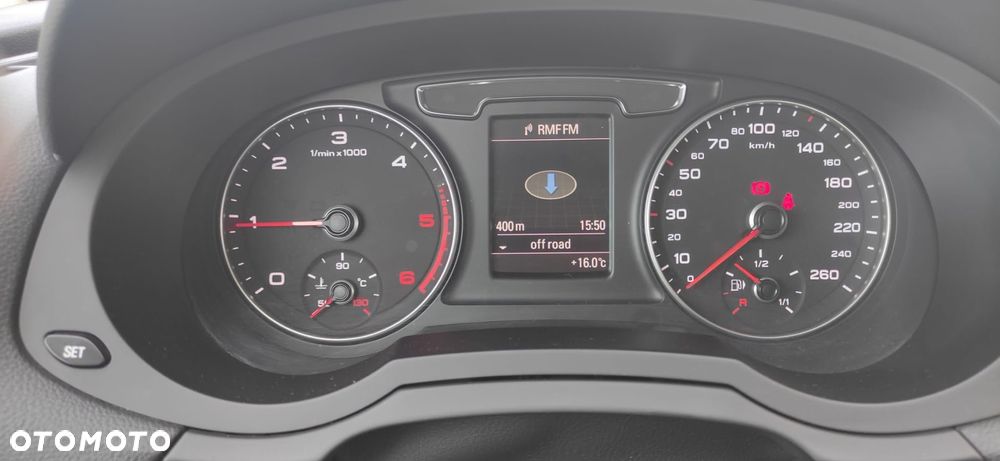 Audi Q3 2.0 TDI sport - 29