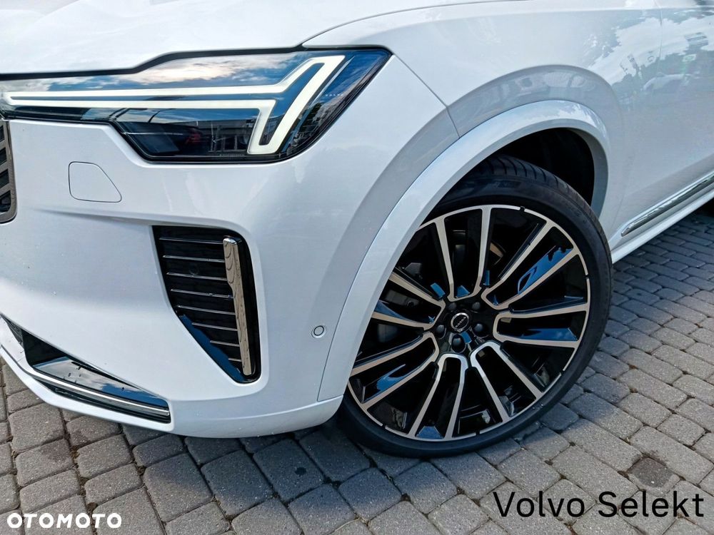 Volvo XC 90 - 9