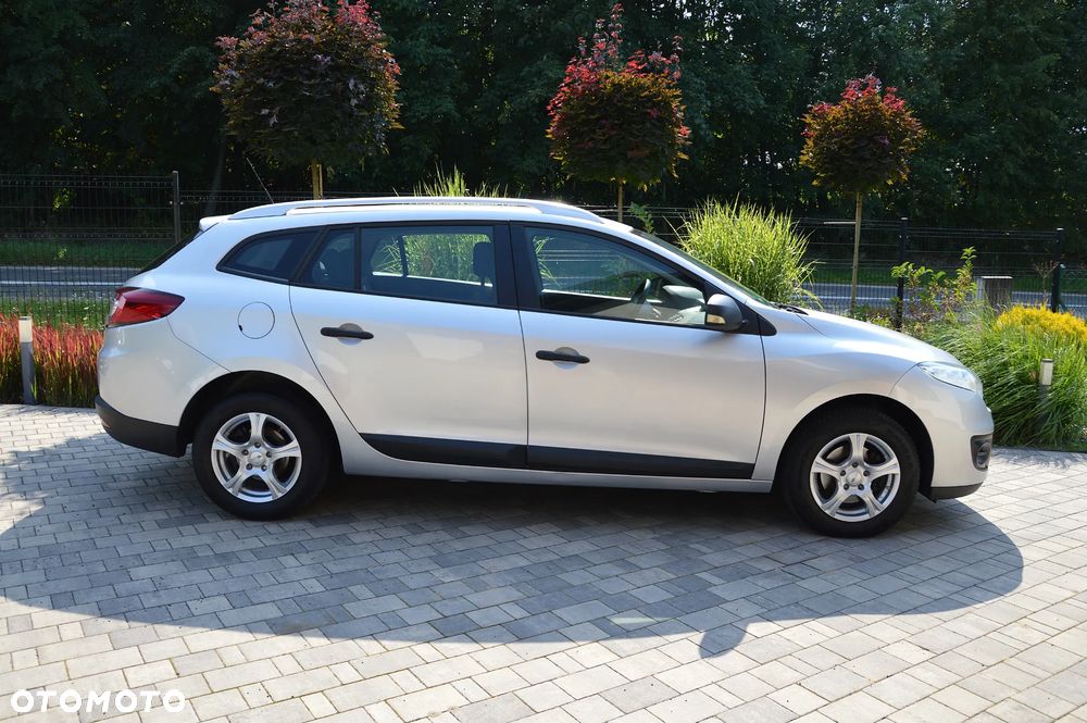 Renault Megane 1.6 16V 100 J'taime - 4