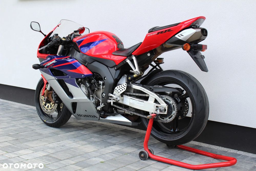 Honda CBR - 3