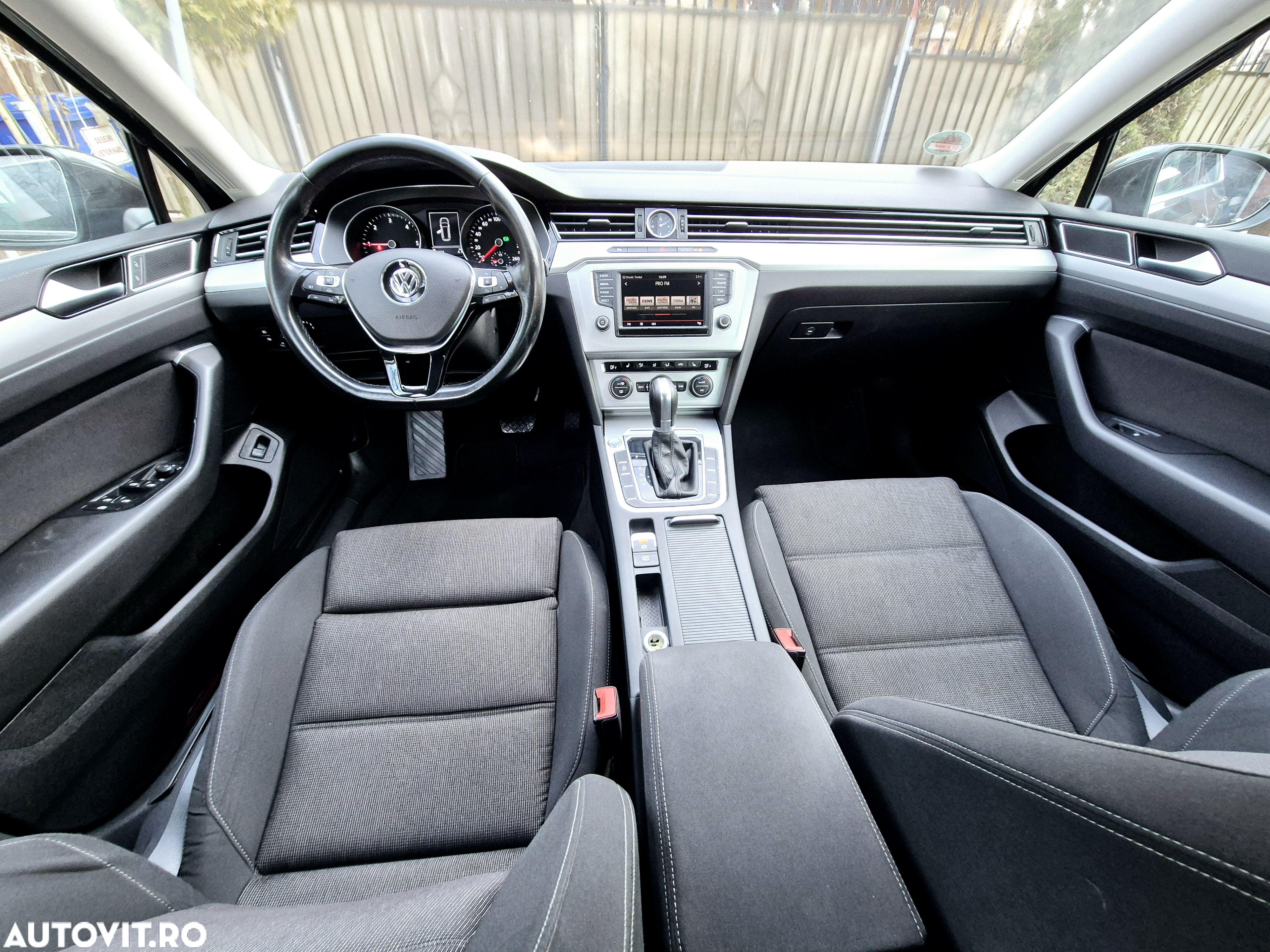 Volkswagen Passat Variant 2.0 TDI DSG Comfortline - 9
