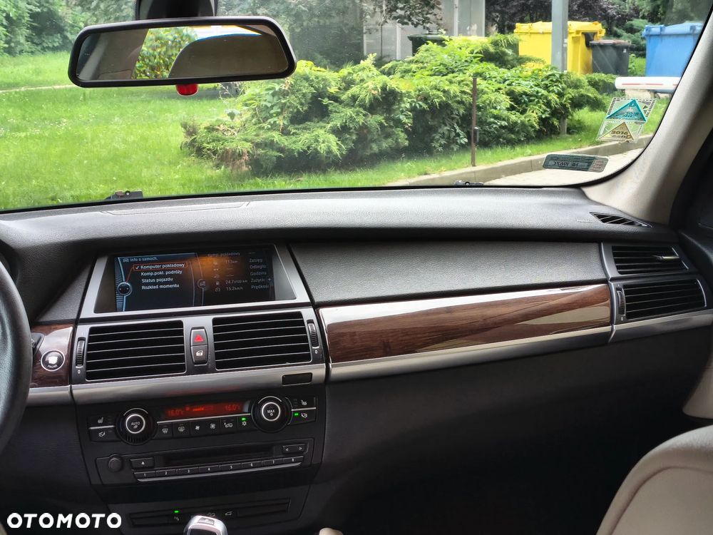 BMW X6 - 26
