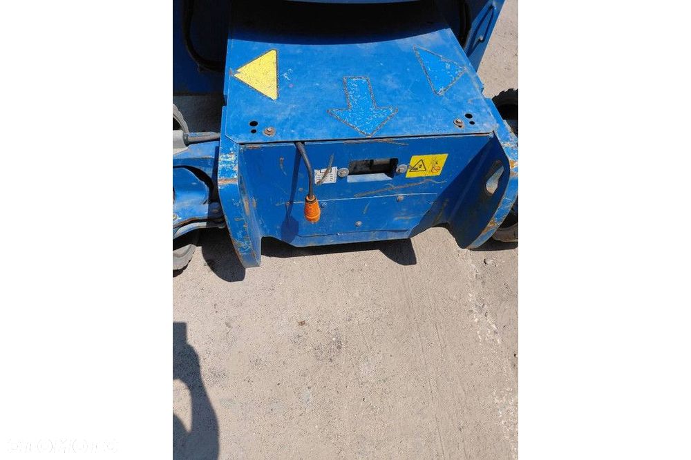 Genie Z 40/23 N RJ - 11