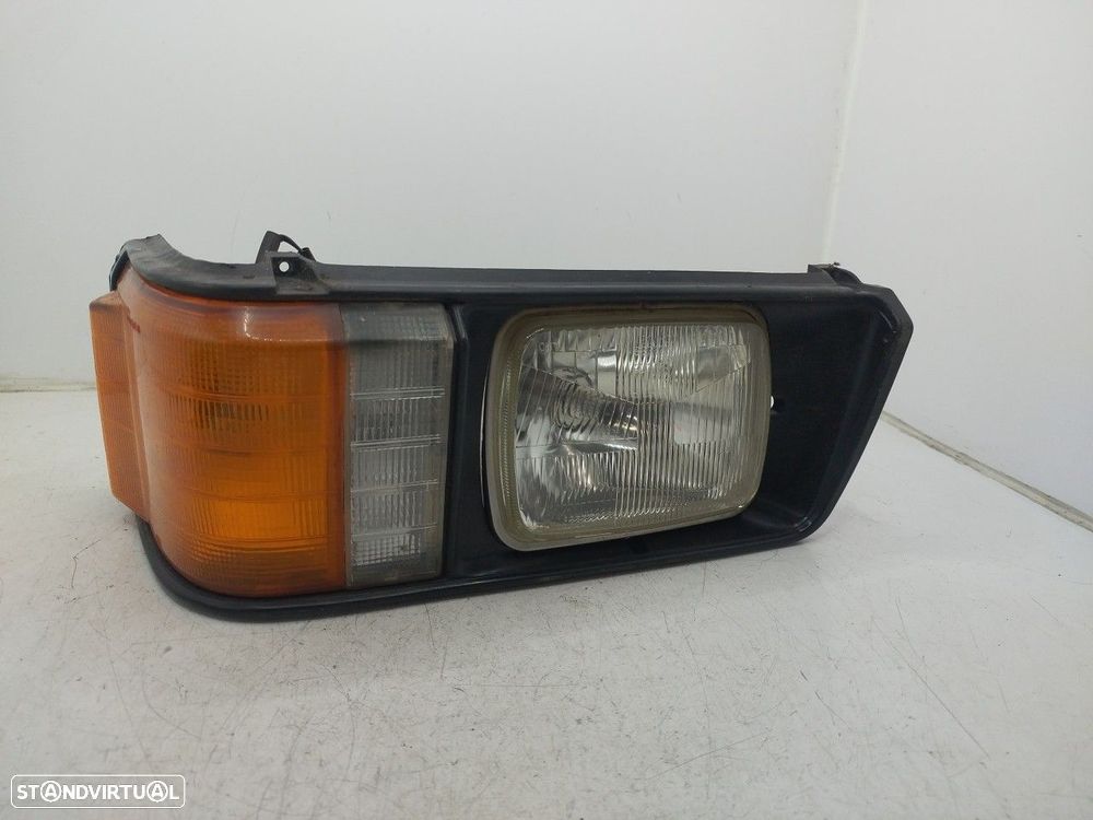 Farol/ Otica Dianteiro Esq Mitsubishi L 300 Iii Caixa (P0_V, P1_V, P_2 - 2