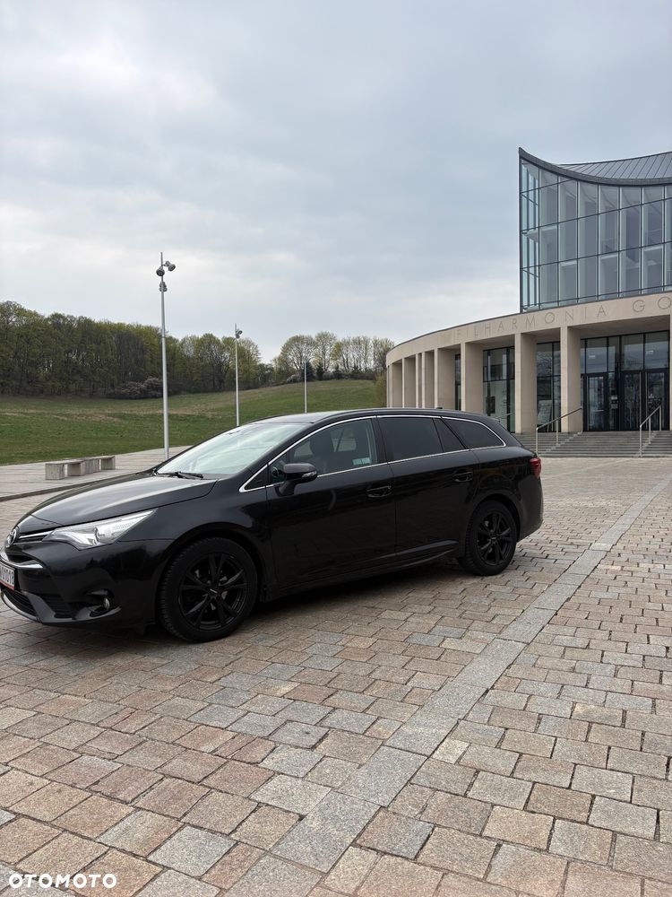 Toyota Avensis 1.8 Premium - 2