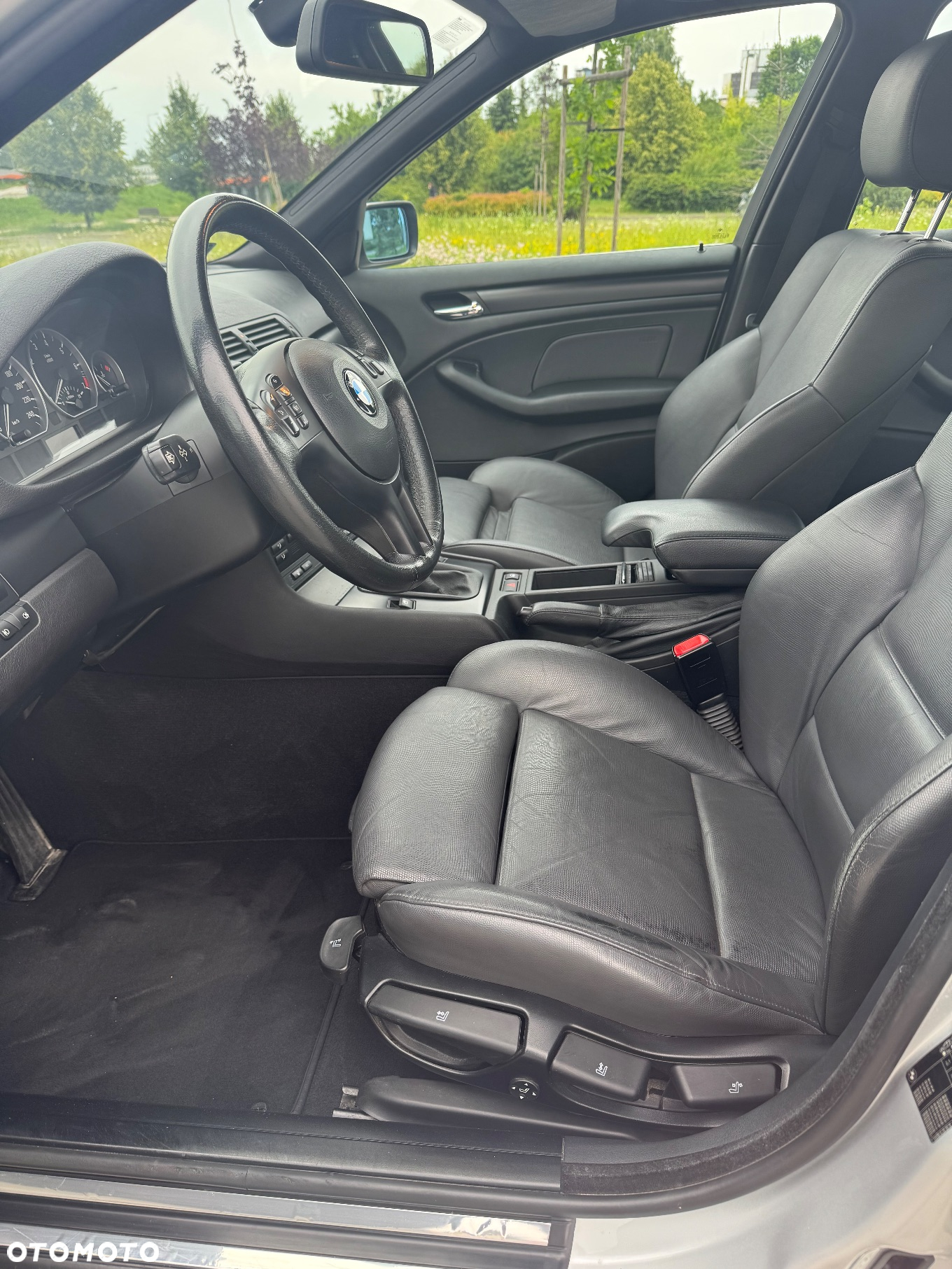 BMW Seria 3 320i - 10