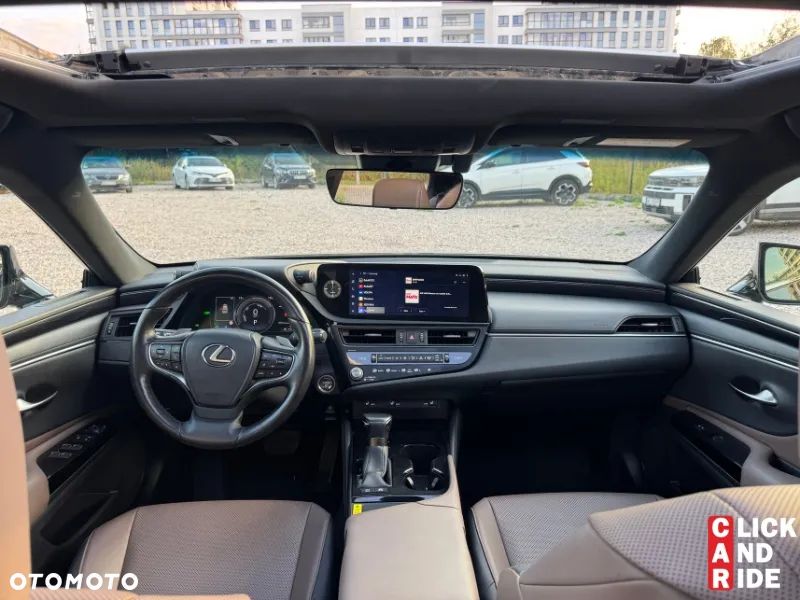 Lexus ES 300h Business Edition + - 20