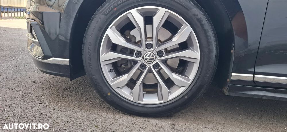 VOLKSWAGEN Passat 2018 — imagine 16