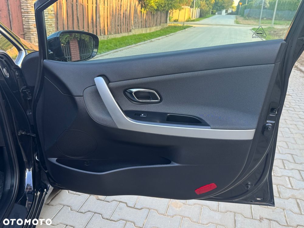 Kia Ceed 1.6 GDI Fifa World Cup Edition - 17