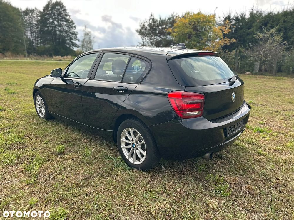 BMW Seria 1 116i - 5