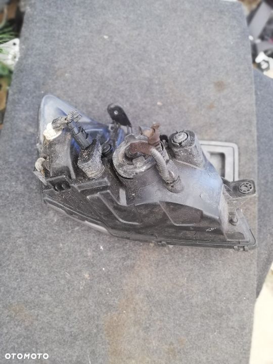 HYUNDAI GETZ LAMPA LEWY PRZÓD EUROPA - 2