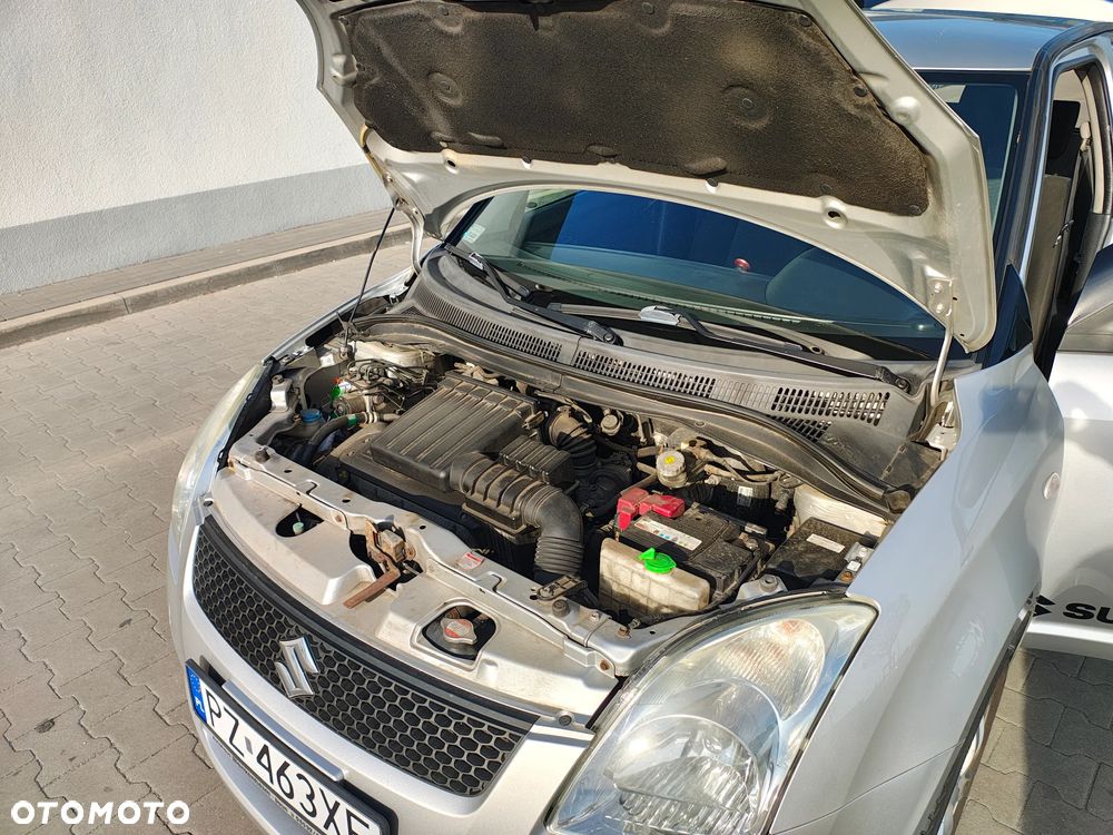 Suzuki Swift 1.3 Club - 9