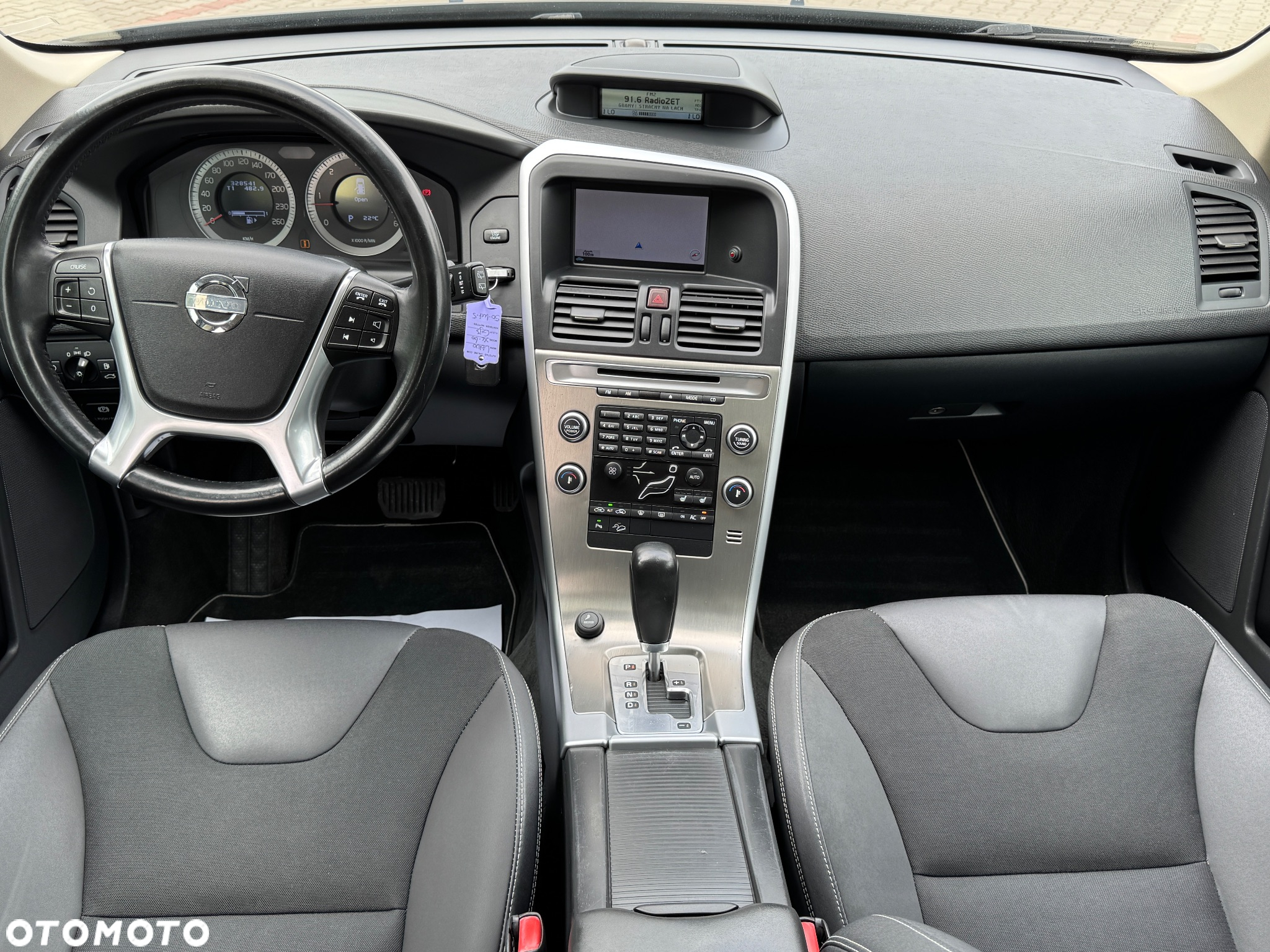 Volvo XC 60 D5 AWD Momentum - 5
