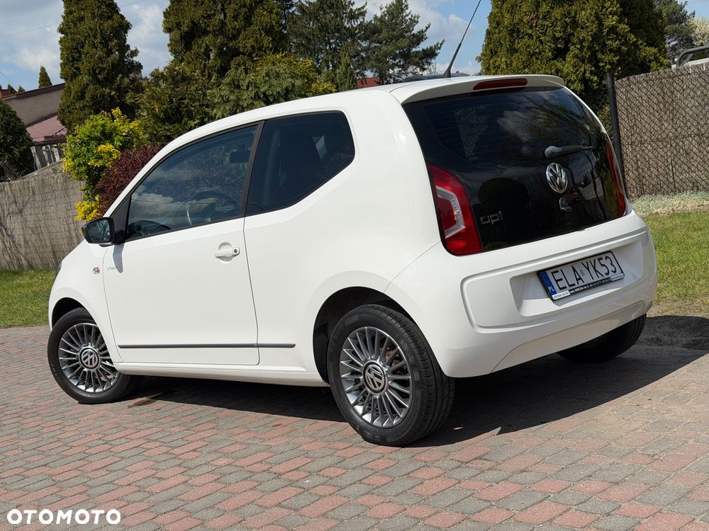 Volkswagen up! cheer - 3