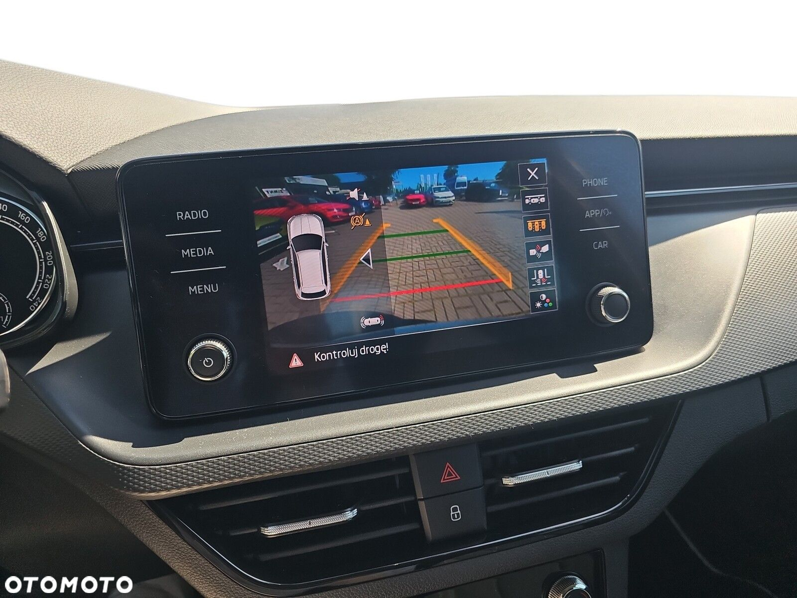 Skoda Kamiq 1.0 TSI Ambition DSG - 25