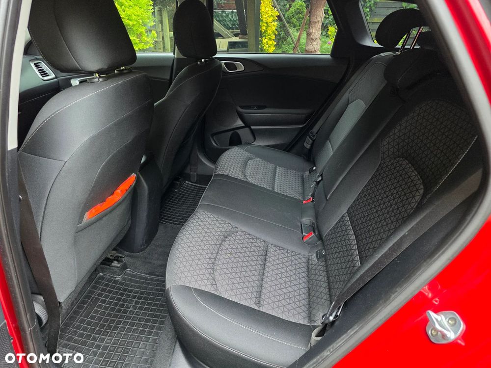 Kia Ceed 1.4 T-GDI M DCT - 10