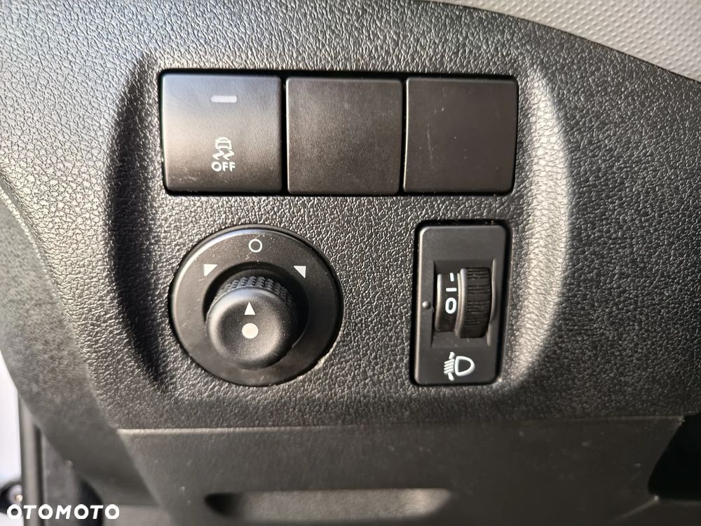 Citroën BERLINGO - 21