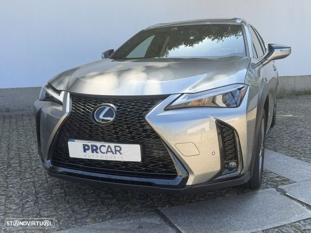 Lexus UX 250h - 47
