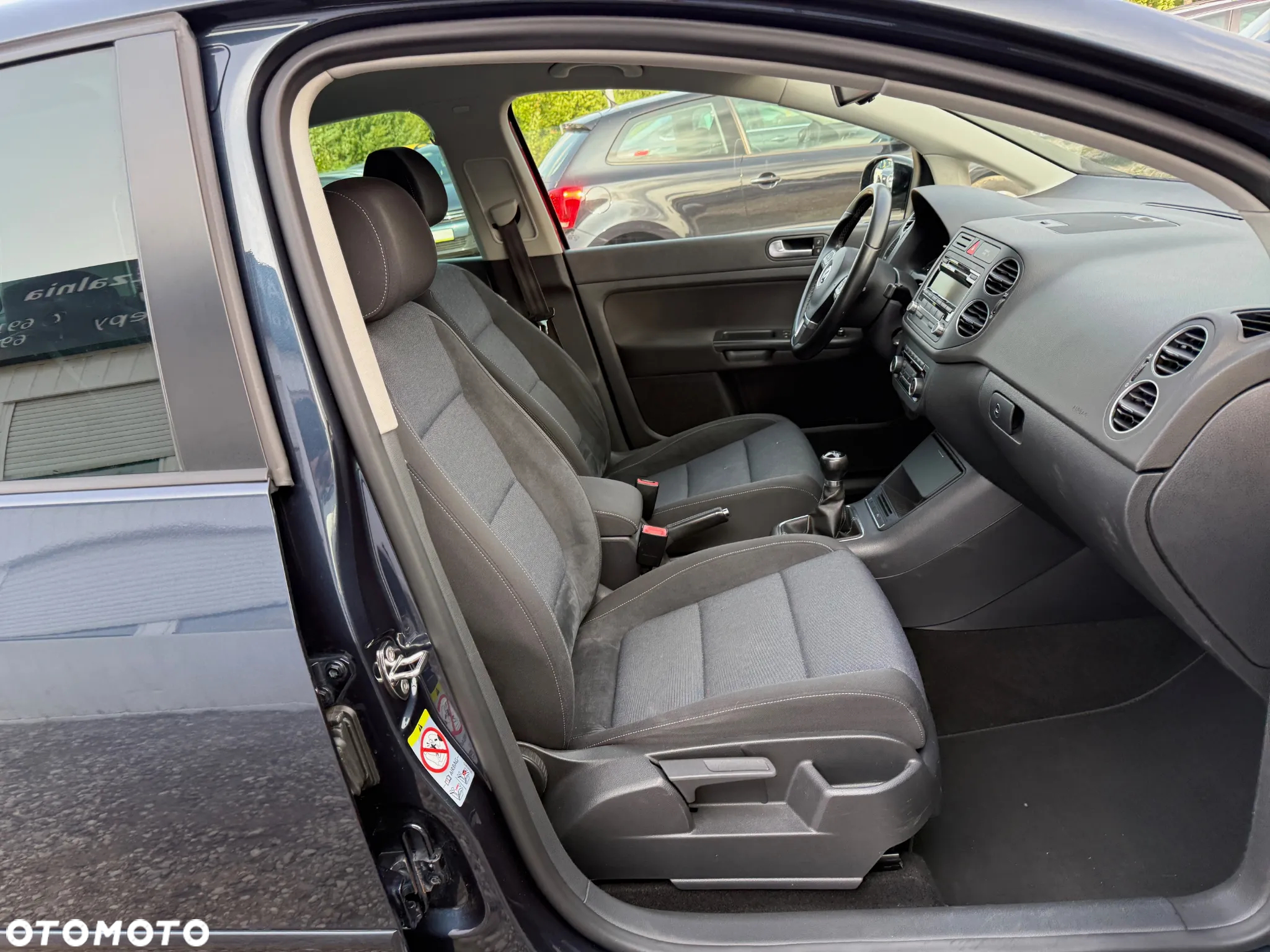 Volkswagen Golf Plus 1.2 TSI BlueMot Comfortline - 20