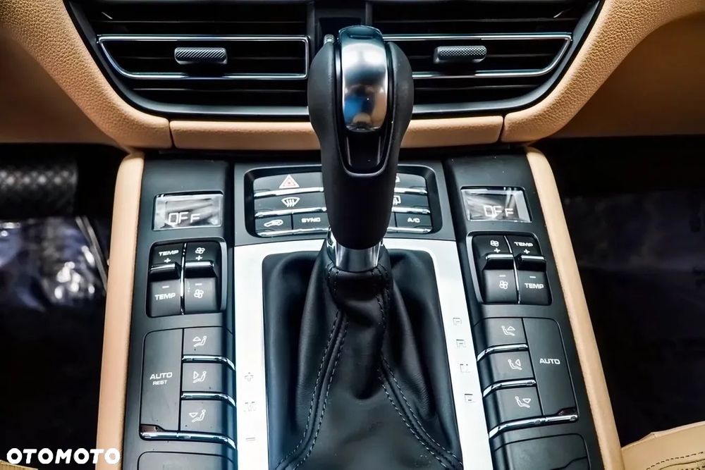 Porsche Macan S - 14