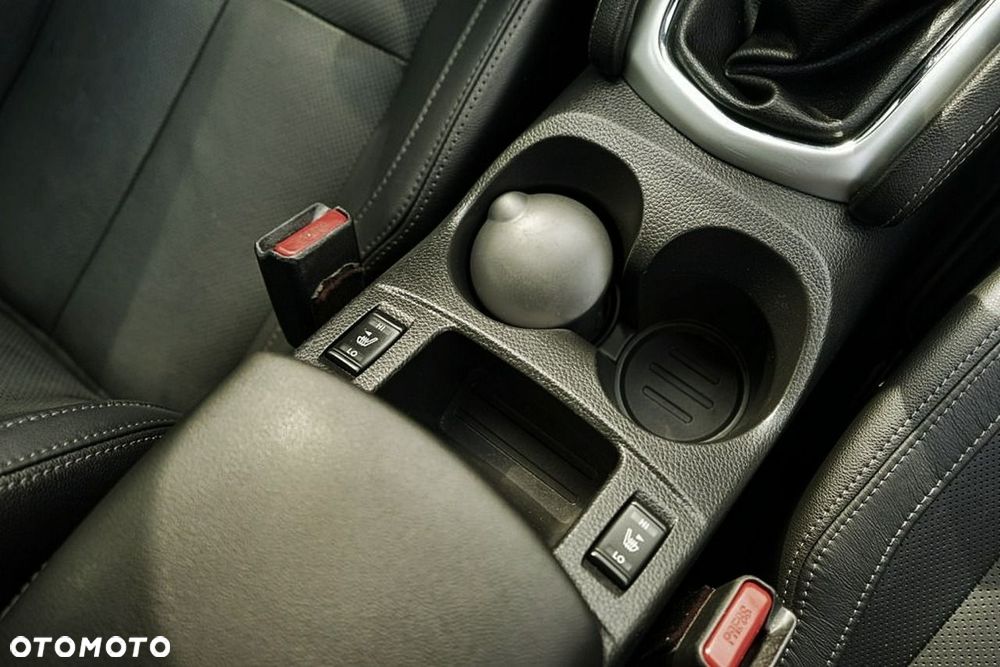 Nissan Qashqai - 30