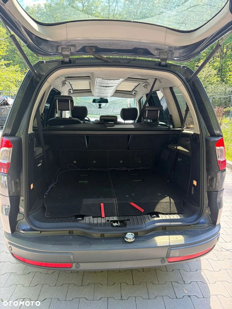Ford Galaxy 2.0 TDCi Ambiente - 8