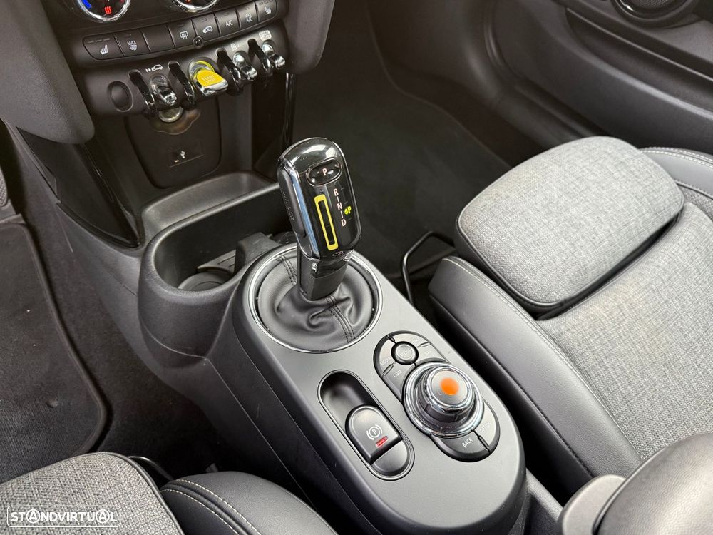 MINI 3 Portas Cooper SE - 19