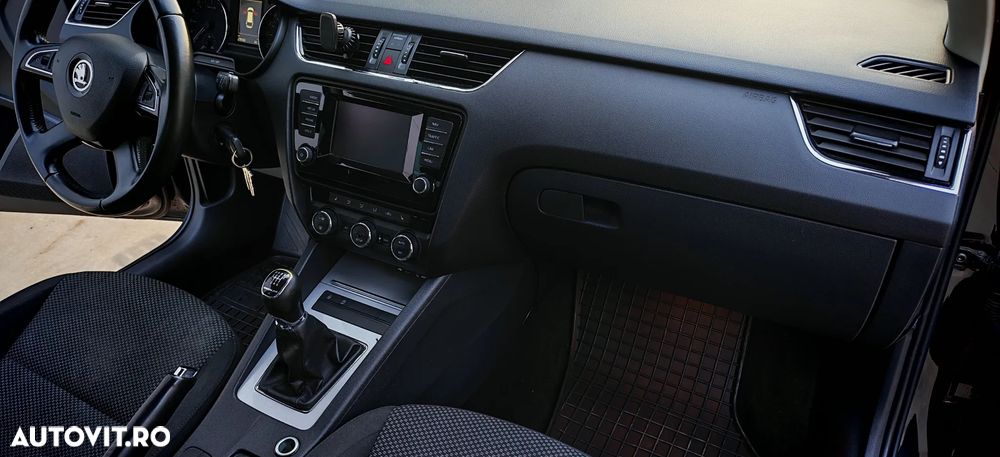 Skoda Octavia 1.6 TDI GREENLINE - 5