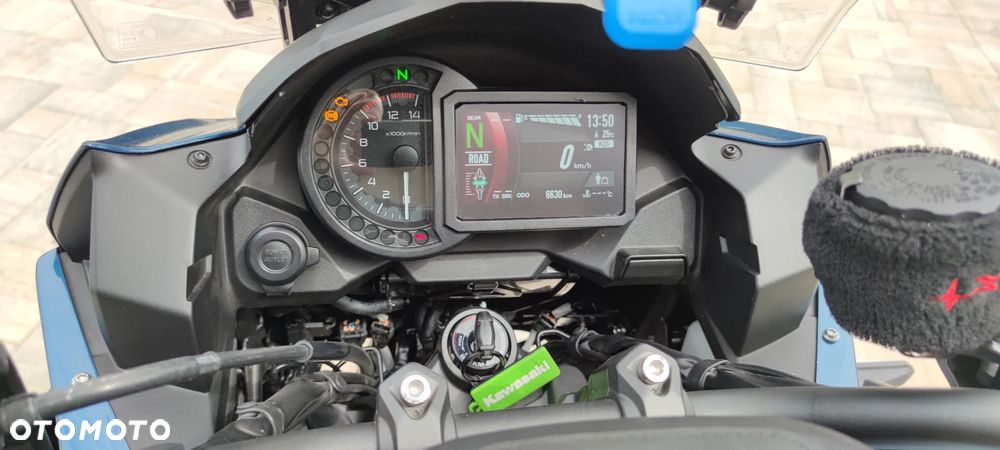 Kawasaki Versys 1000 - 9