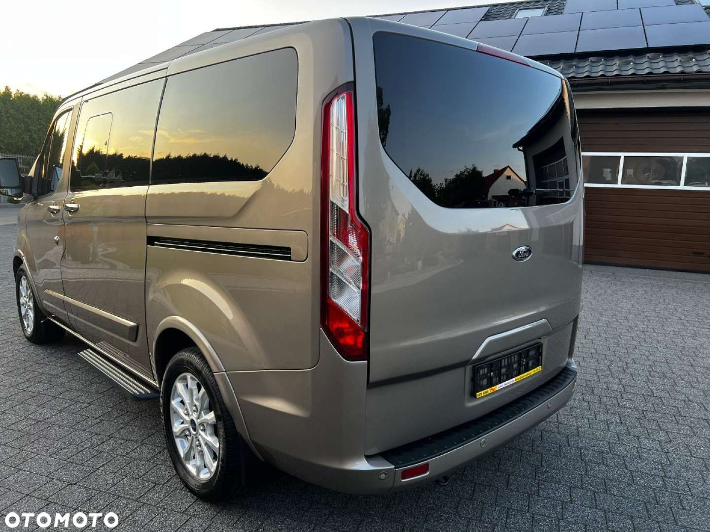 Ford Tourneo Custom - 6