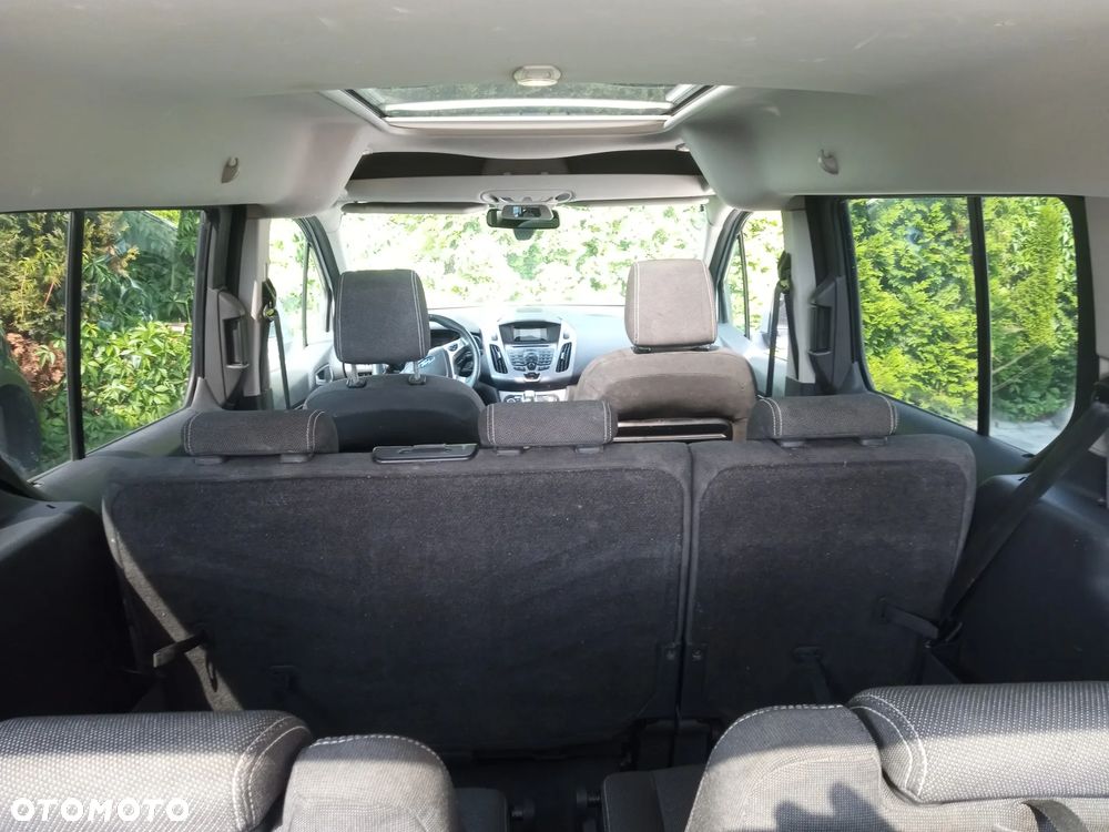 Ford Tourneo Connect 1.6 EcoBoost Titanium - 10