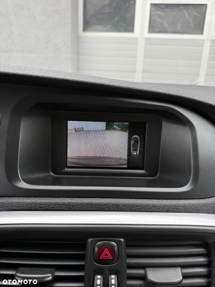 Volvo V40 D3 Geartronic Momentum - 31