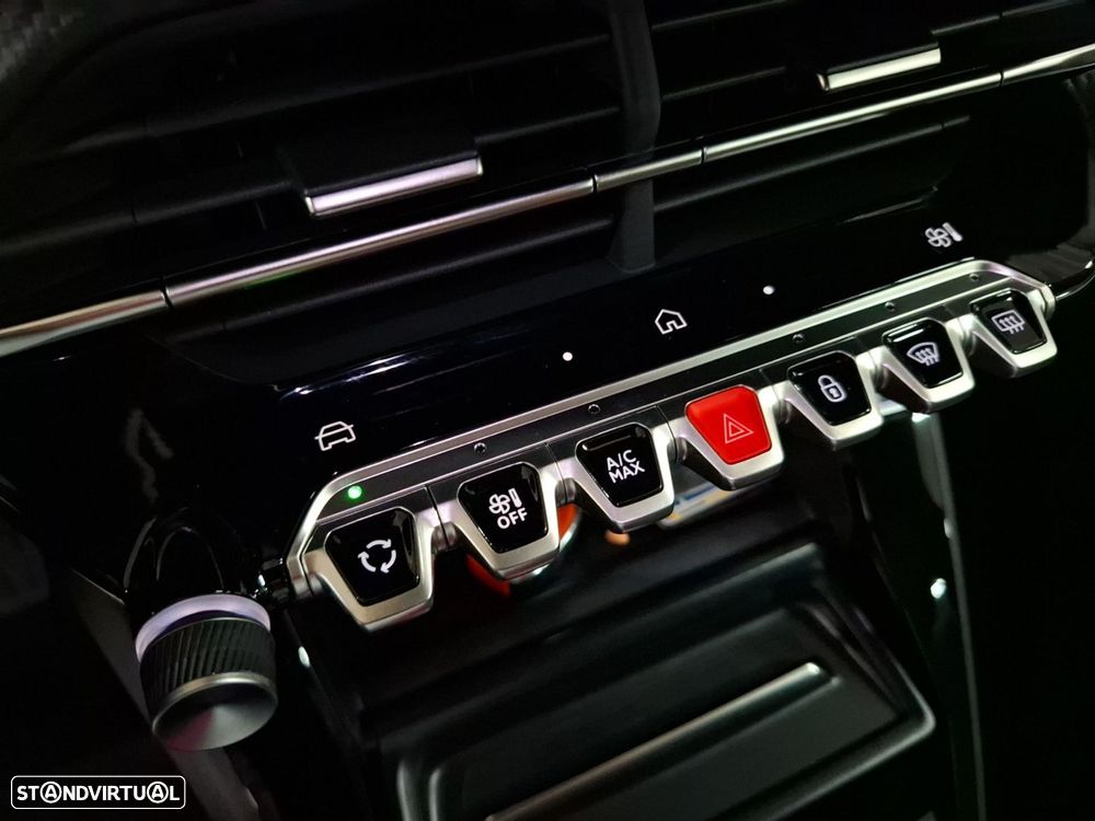 Peugeot e-2008 54 kWh Allure - 20