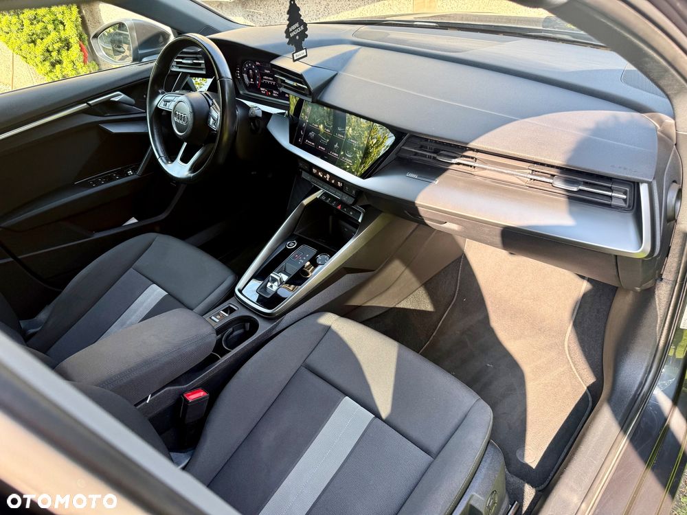 Audi A3 Sportback 30 TFSI S tronic design - 13