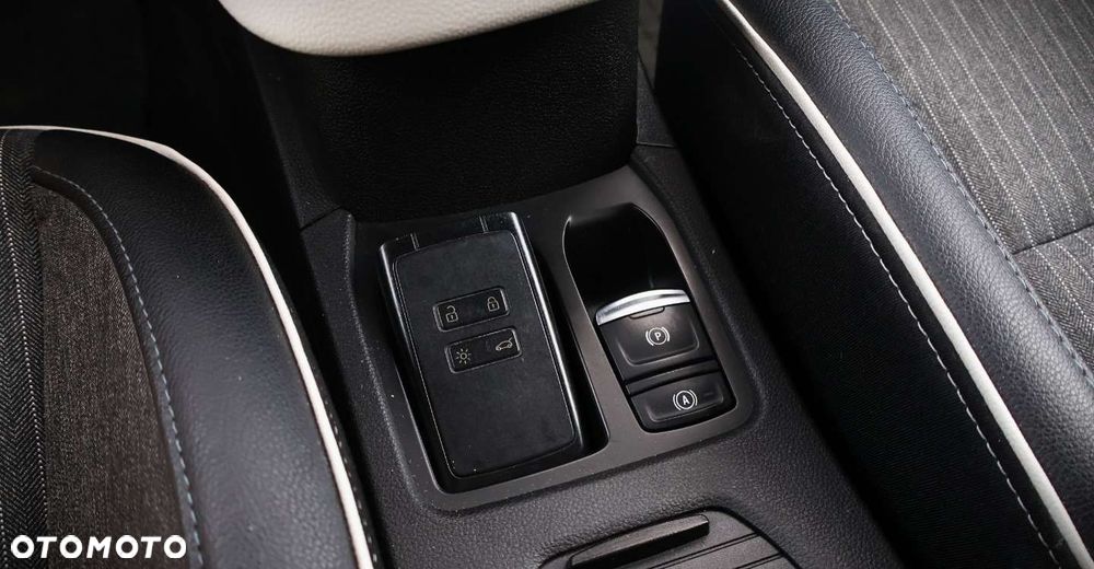 Renault Clio - 33