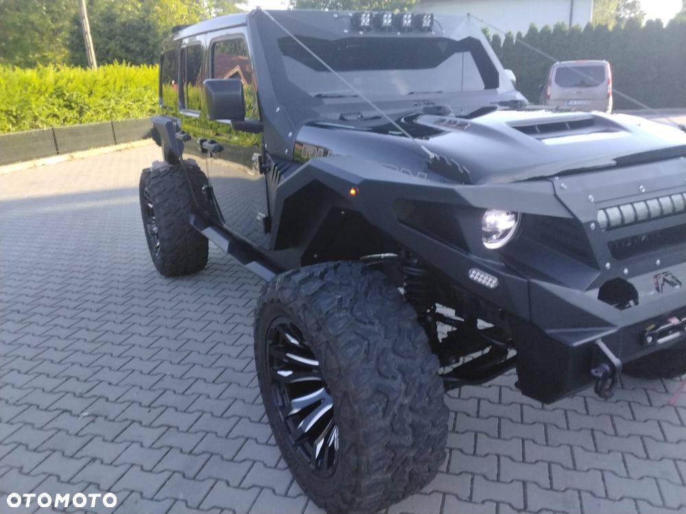 Jeep Wrangler - 12