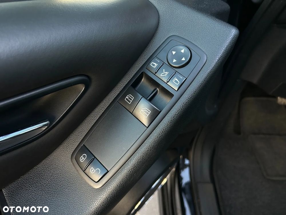 Mercedes-Benz Klasa A 180 CDI Autotronic Elegance - 13
