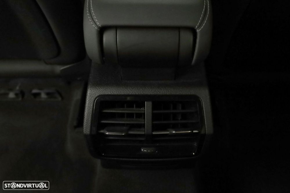 Audi Q3 Sportback 45 TFSIe S line S tronic - 24