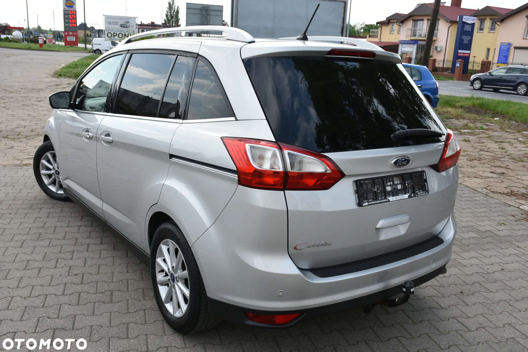 Ford Grand C-MAX Gr 1.5 TDCi Titanium - 4