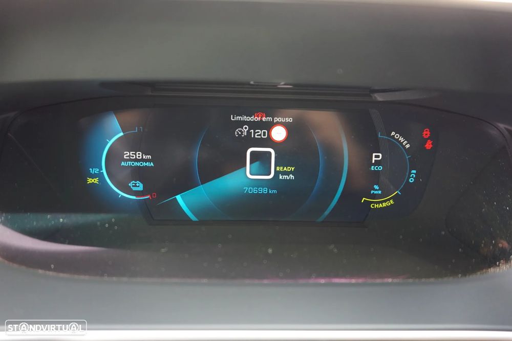 Peugeot e-2008 50 kWh GT Line - 23
